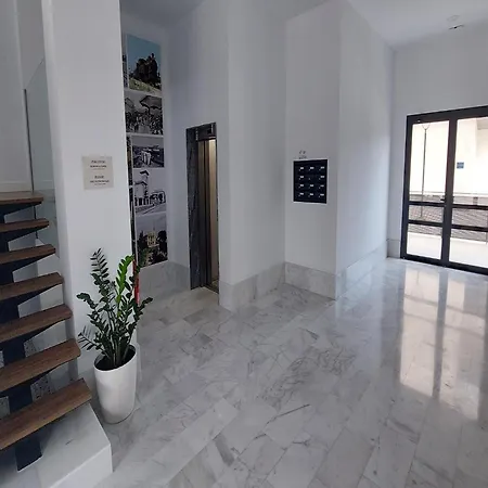 Apartment With Terrace And Sea View